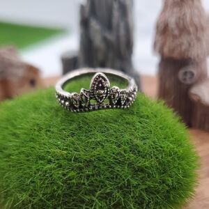 Tiara Ring Size 3.5 R812